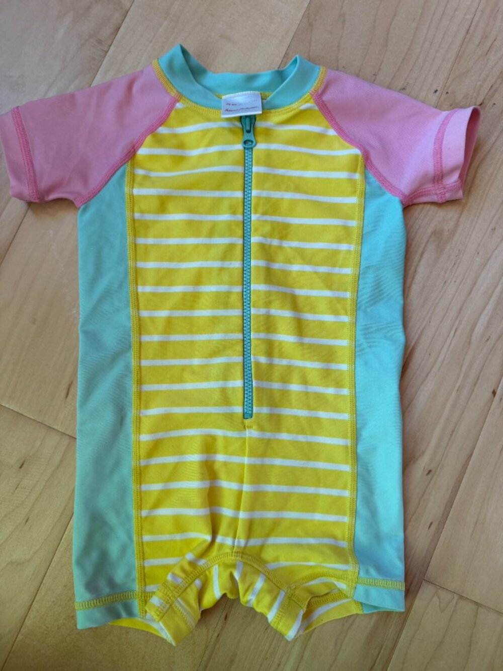 Hanna Andersson One-Piece Rash Guard Swimsuit | Size 6–12 Months (70 cm)